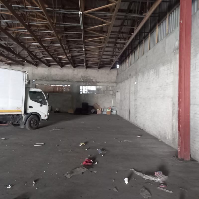 To Let commercial Property for Rent in Neave Industrial Eastern Cape